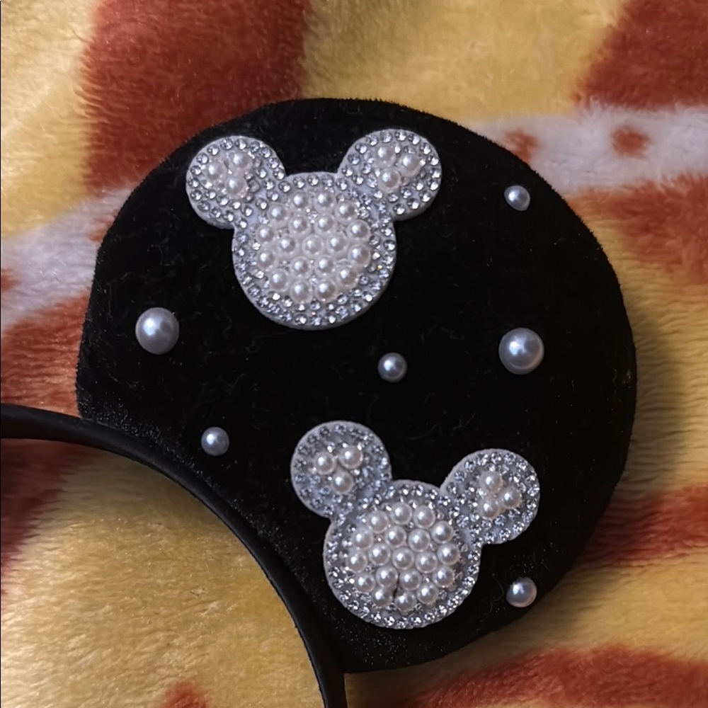 Black velvet and pearls Mickey Mouse Ears Headband - Picture 4 of 4